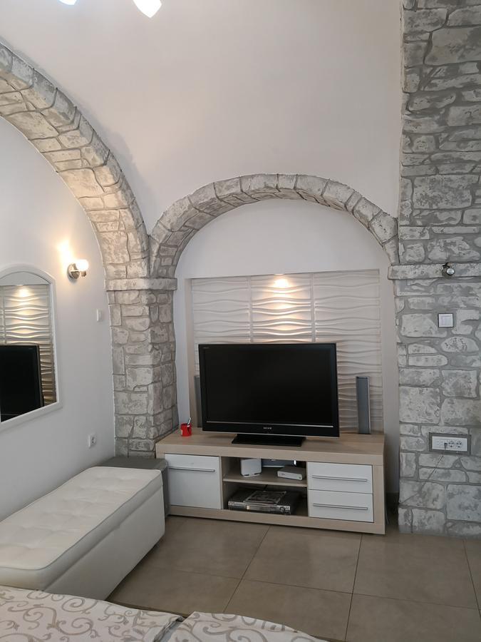 Apartment Zemun Old Town Center Белград Экстерьер фото
